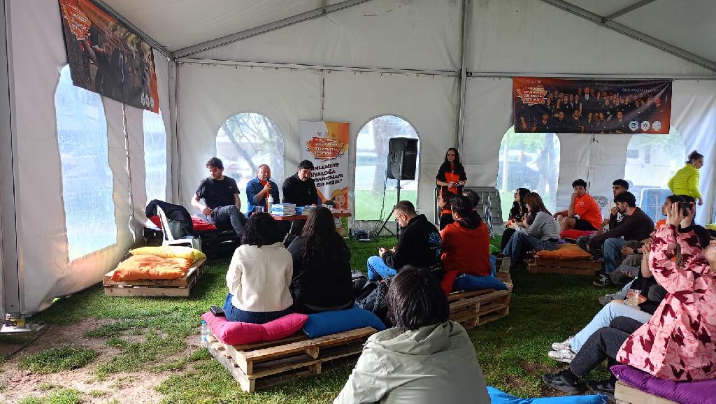 Genç Düşünce Enstitüsü 3D Gençlik Festivali’nde: Gençlerin Gücüne Güç Katıyoruz